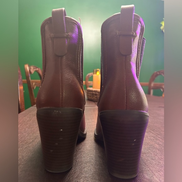 Merona heeled boots size 8 - Picture 2 of 5